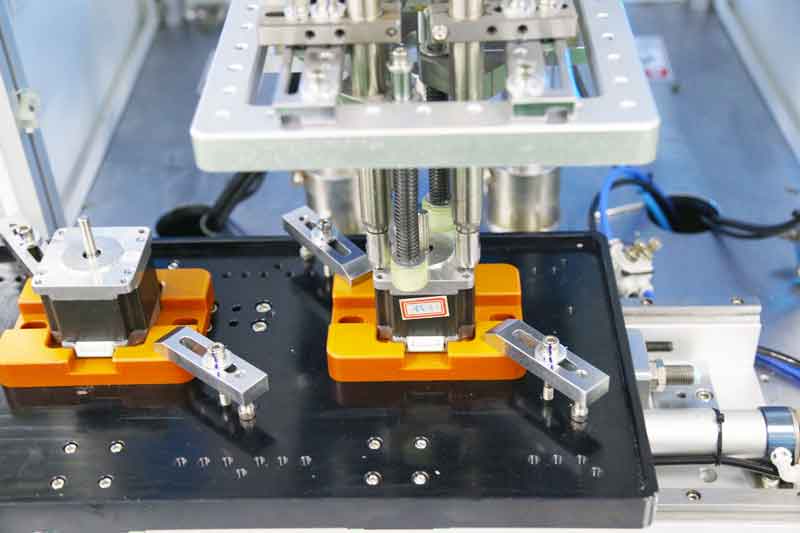 自動(dòng)鎖螺絲機(jī) 自動(dòng)鎖螺絲機(jī)