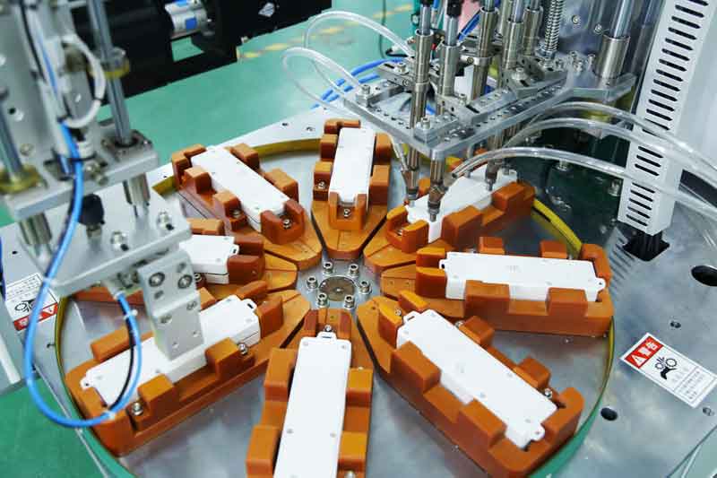 全自動(dòng)擰螺絲機(jī)效果 自動(dòng)鎖螺絲機(jī)