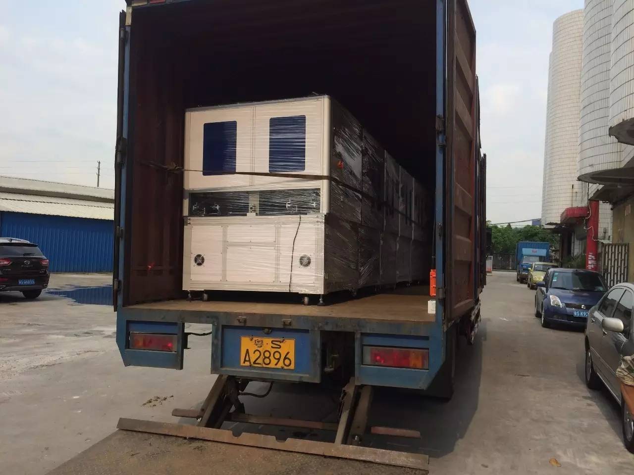 自動擰螺絲機(jī)廠家 自動鎖螺絲機(jī)