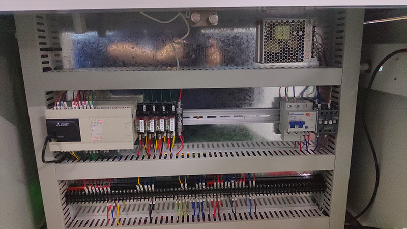 自動打螺絲機(jī) 自動鎖螺絲機(jī)